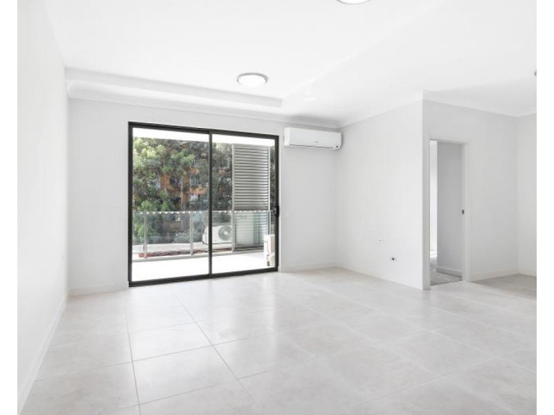 18/4-6 Good Street, Westmead NSW 2145